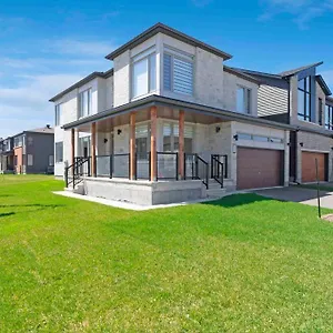 Stonebridge Golf Nest Apartment Ottawa