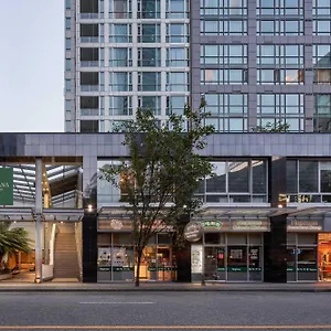 卡玛纳广场酒店 酒店